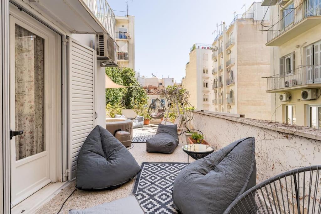Amazing 3Bdr Apt With Unique Roof Garden In Plaka Athens Luaran gambar