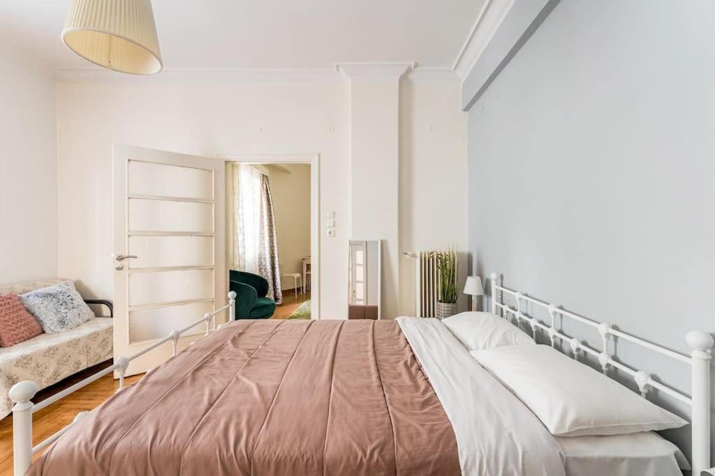 Amazing 3Bdr Apt With Unique Roof Garden In Plaka Athens Luaran gambar