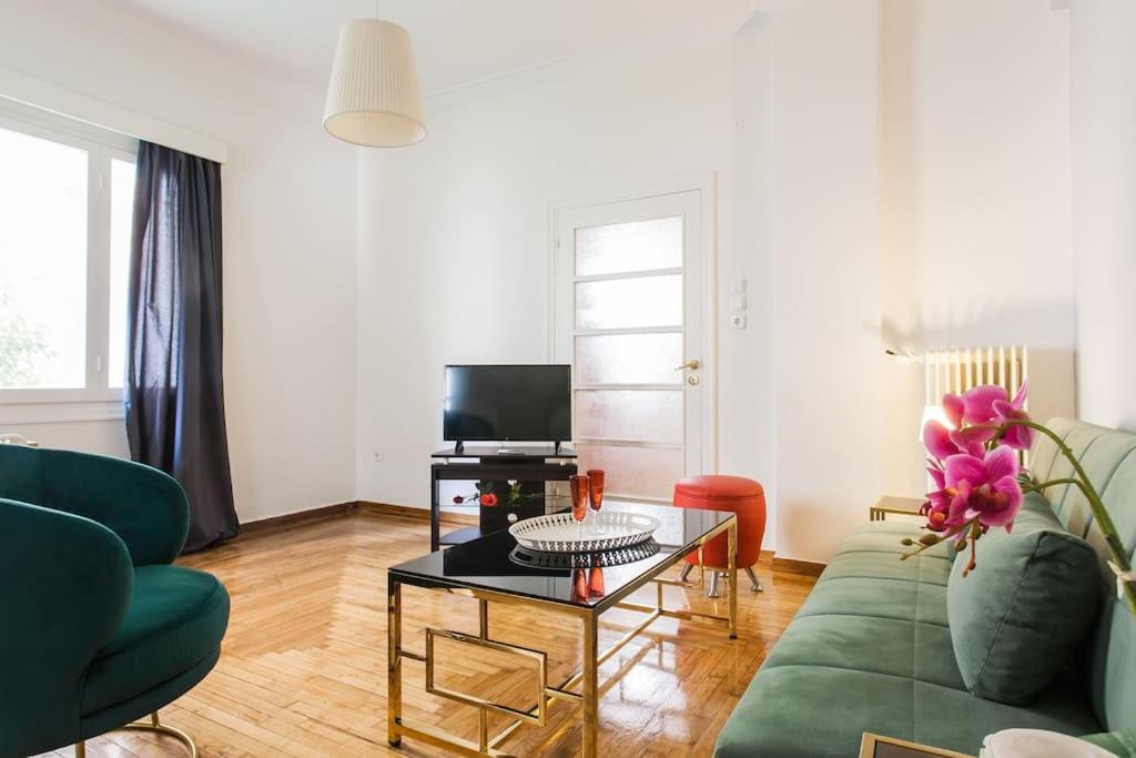 Amazing 3Bdr Apt With Unique Roof Garden In Plaka Athens Luaran gambar